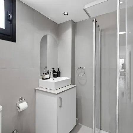 아파트 Finikoudes Marina View #201 *